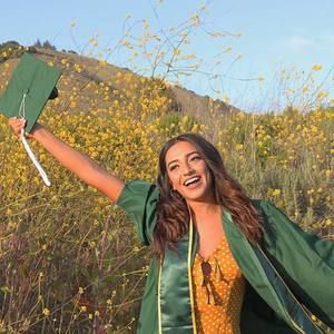 Meet your Posher, Leila